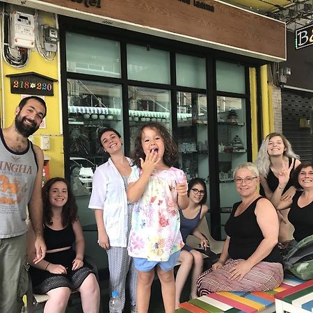 Tiger Lily Hostel Bangkok Zewnętrze zdjęcie