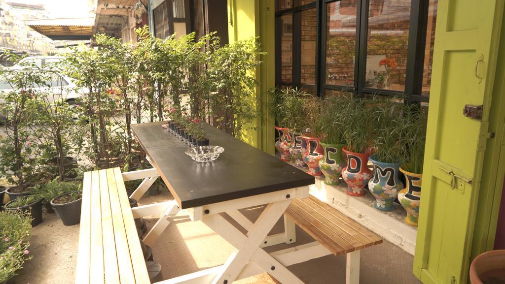 Tiger Lily Hostel Bangkok Zewnętrze zdjęcie