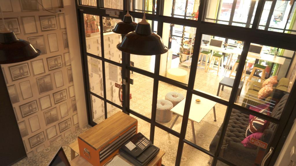 Tiger Lily Hostel Bangkok Zewnętrze zdjęcie