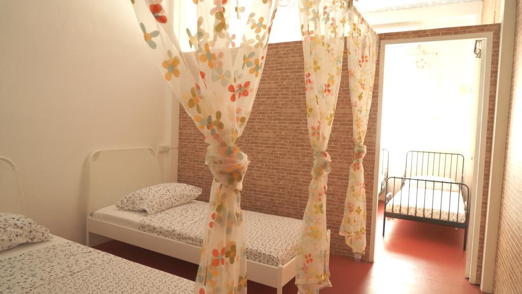Tiger Lily Hostel Bangkok Pokój zdjęcie