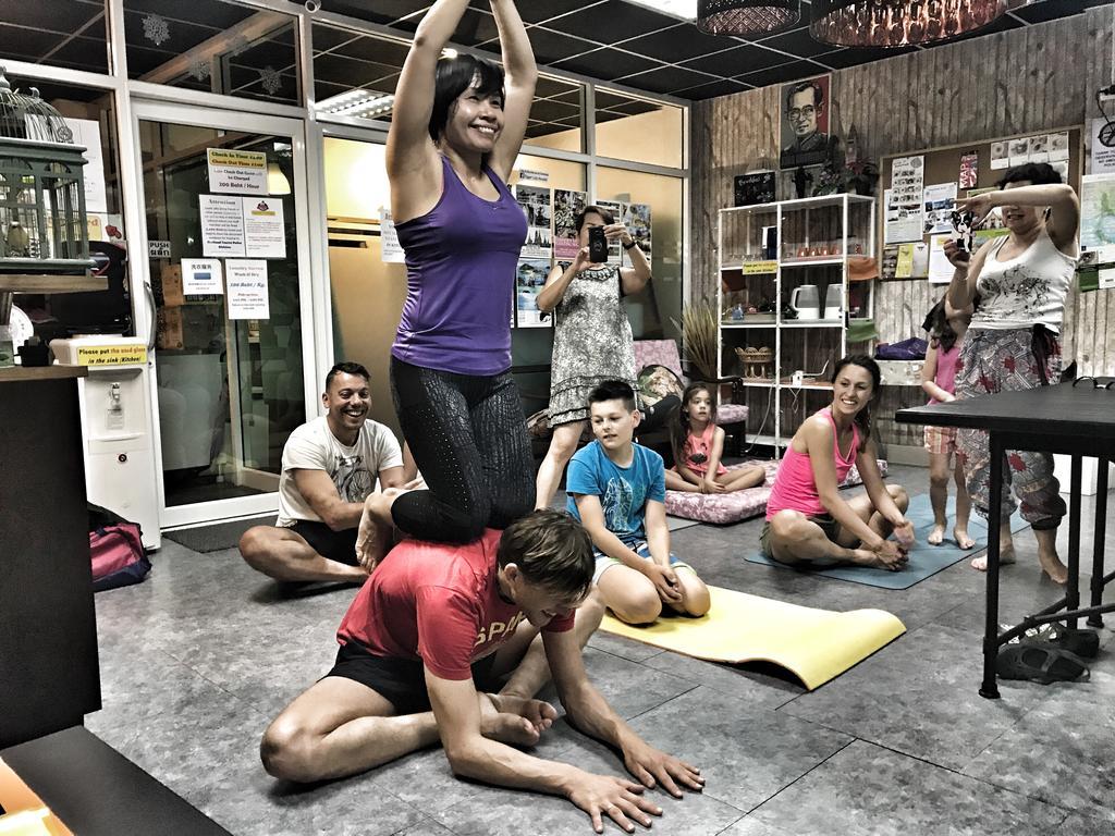 Tiger Lily Hostel Bangkok Zewnętrze zdjęcie