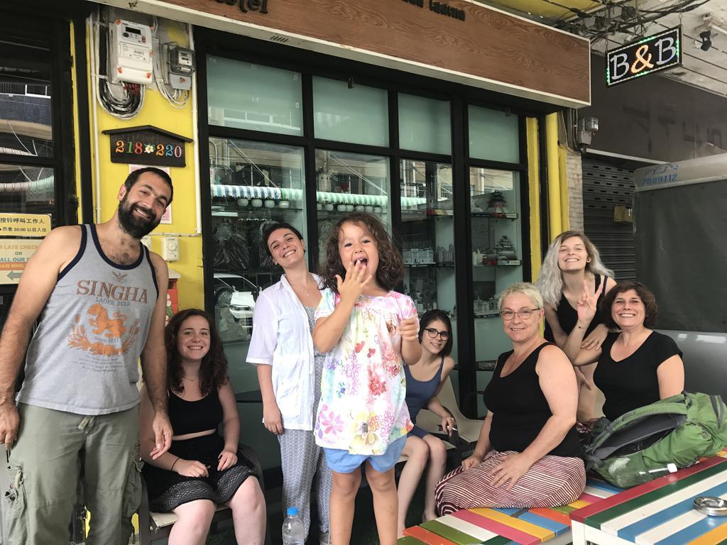 Tiger Lily Hostel Bangkok Zewnętrze zdjęcie